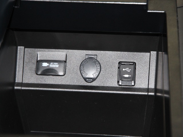 U00047467596_53_002.jpg