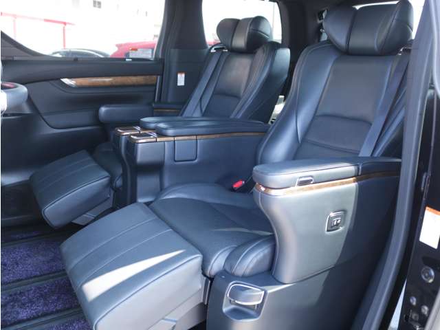U00048452827_11_001.jpg