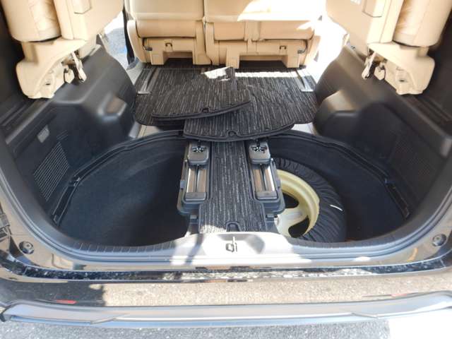 U00048375027_42_001.jpg