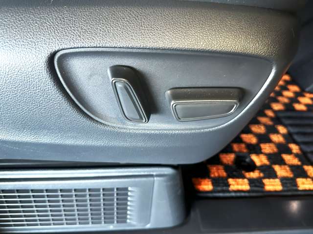 U00047892775_54_001.jpg