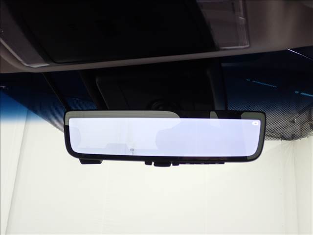 UZ0047997349_3_001.jpg