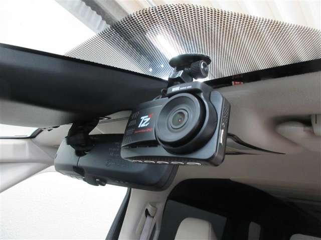 U00048385042_35_001.jpg