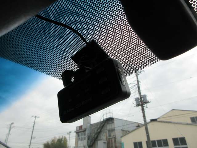 U00047835717_40_001.jpg
