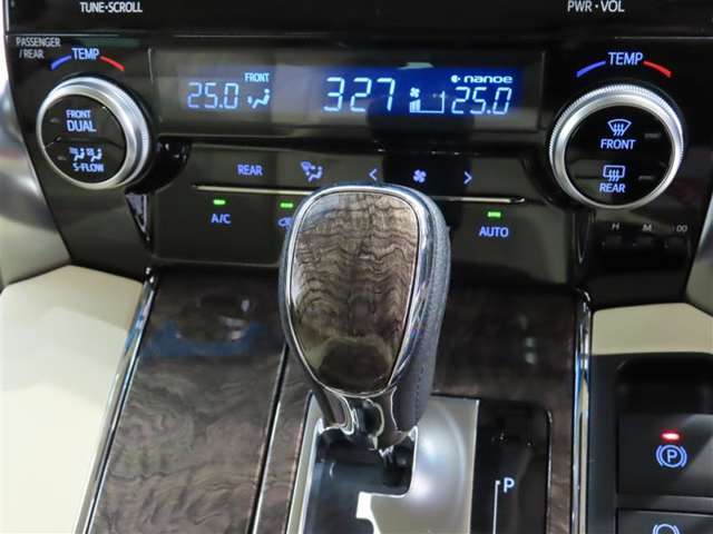 U00048378475_38_002.jpg