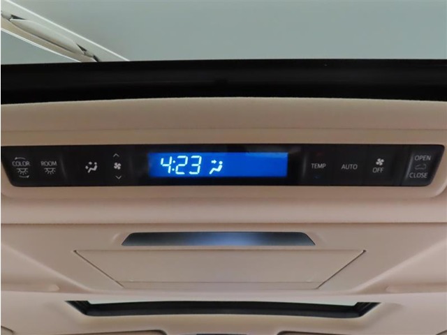 U00048449963_41_001.jpg