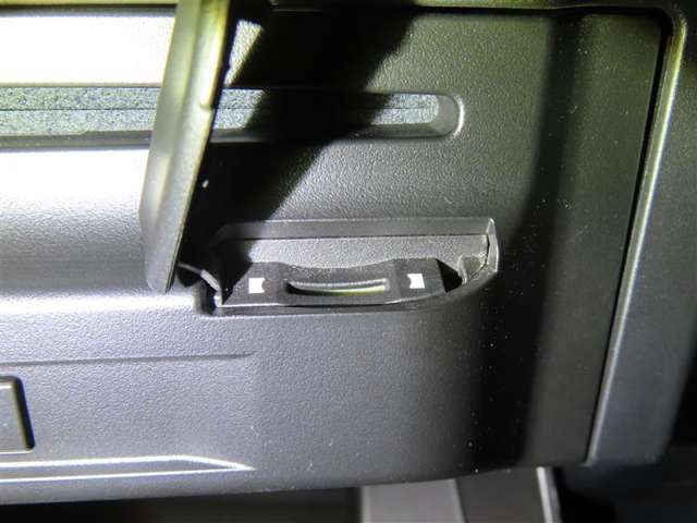 U00048428424_33_002.jpg