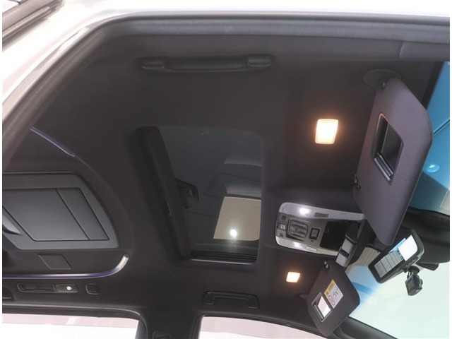 U00047938981_11_001.jpg