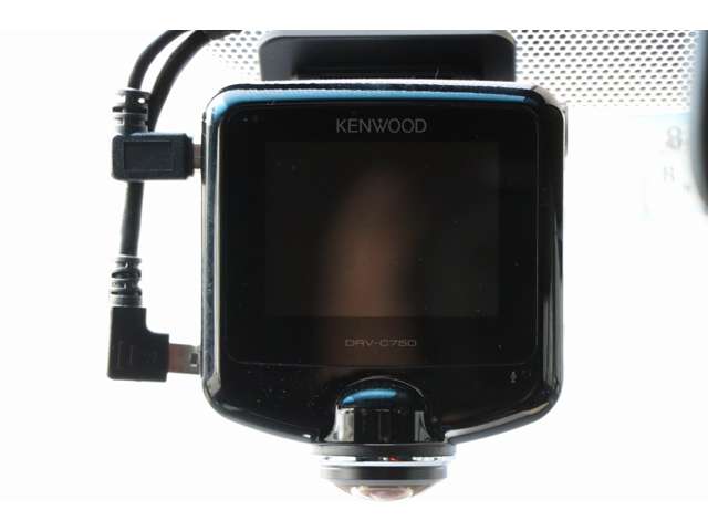 U00048466508_79_003.jpg