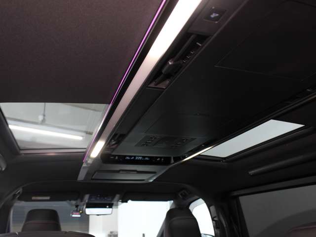 U00048304031_83_003.jpg