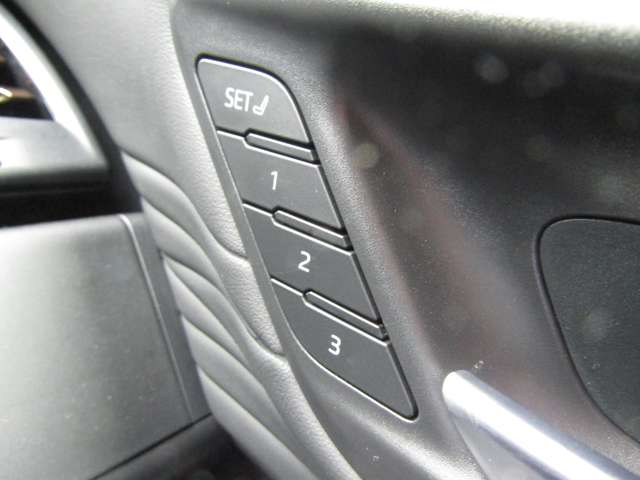 U00047857817_57_001.jpg