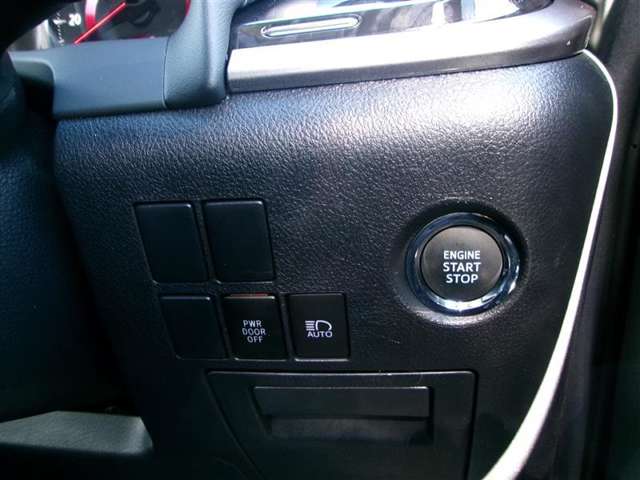 U00048069221_11_001.jpg