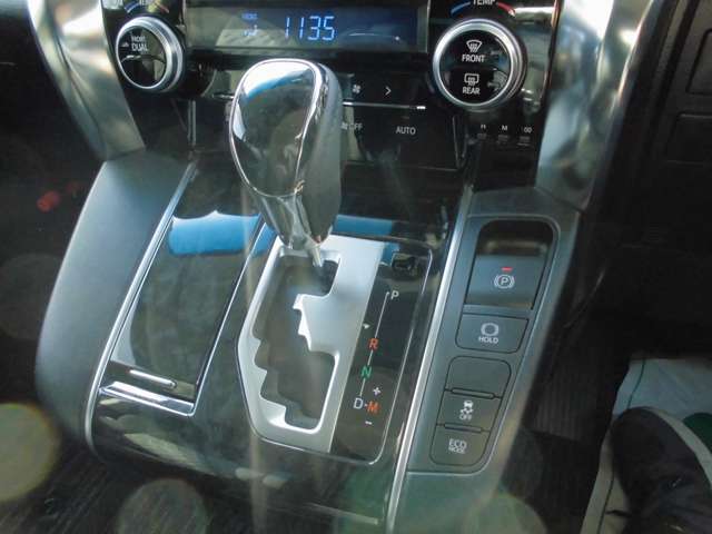 U00047754150_11_001.jpg
