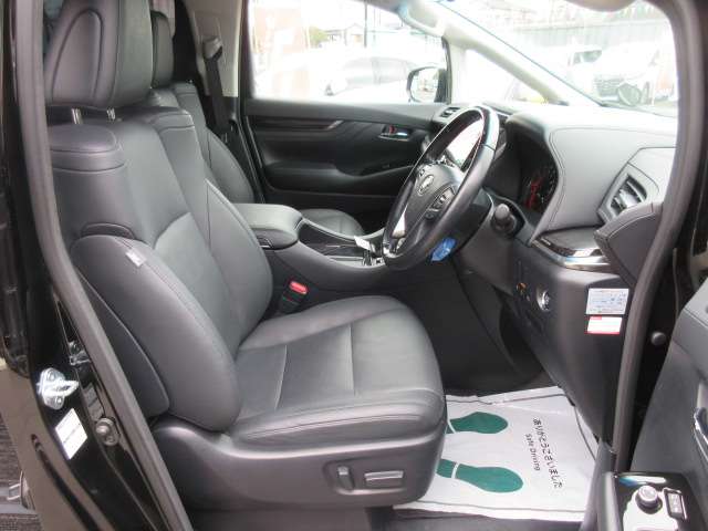 U00048157076_30_001.jpg