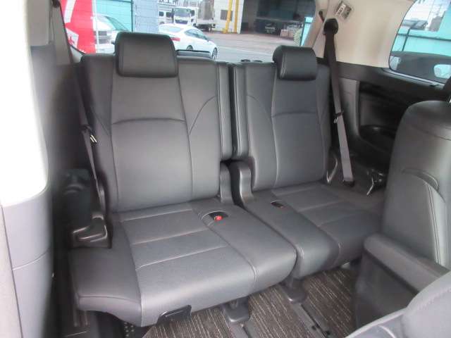 U00048157076_35_001.jpg