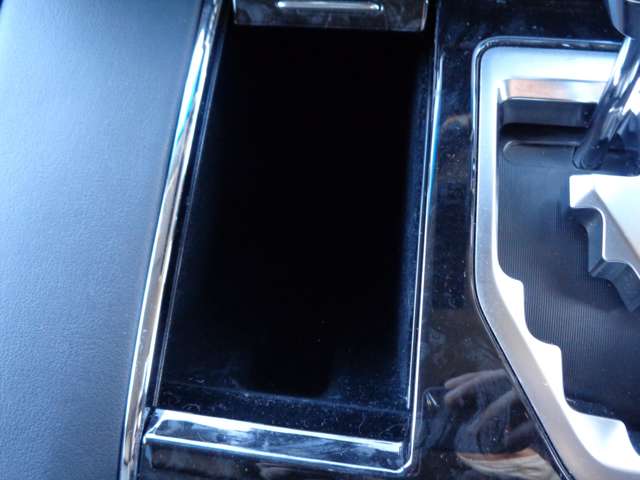 U00048470780_51_001.jpg