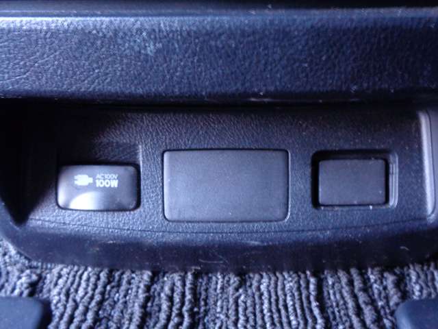 U00048470780_65_001.jpg