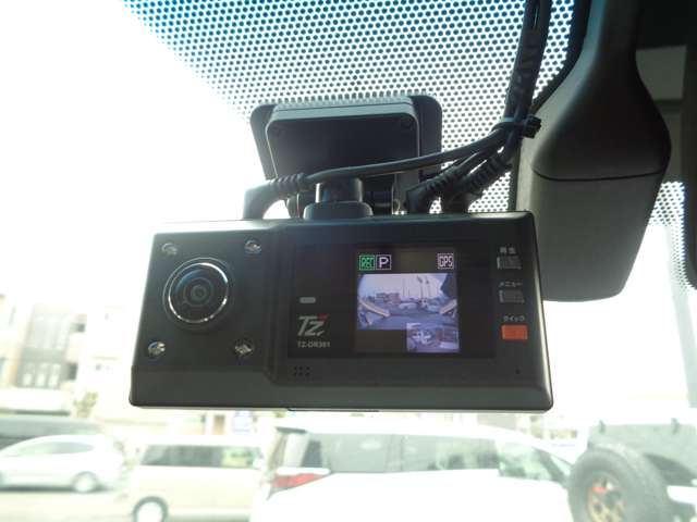 U00048392683_59_001.jpg