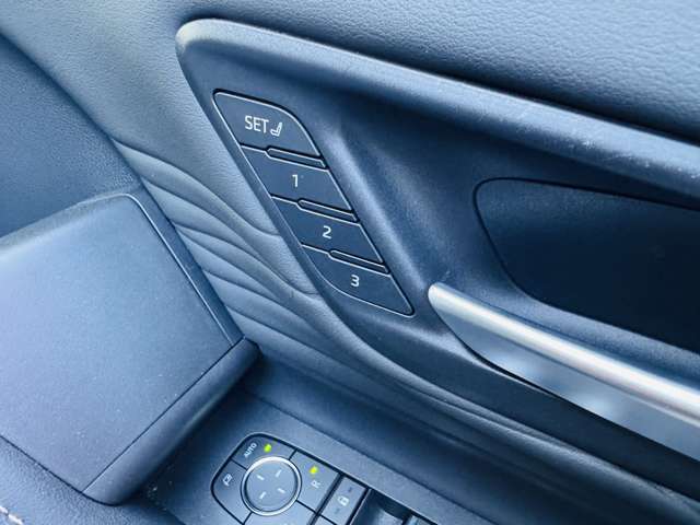 U00048298353_42_001.jpg