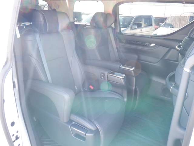U00047347747_45_001.jpg