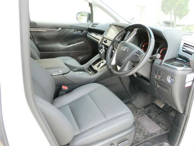U00045746100_9_001.jpg