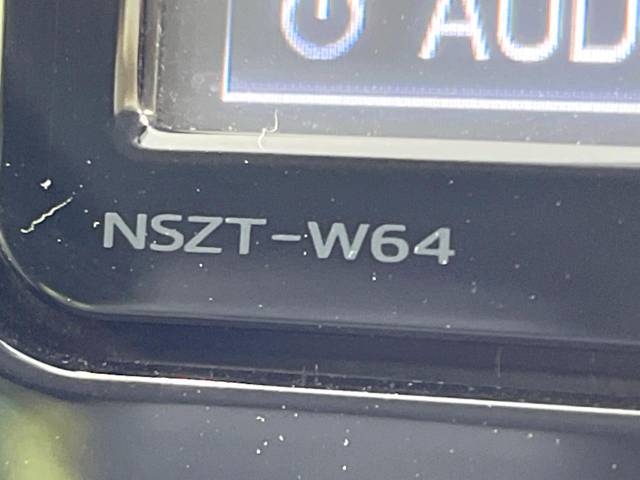 UZ0048295168_41_001.jpg