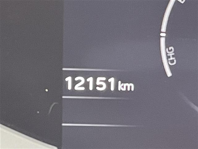 UZ0048353524_41_002.jpg