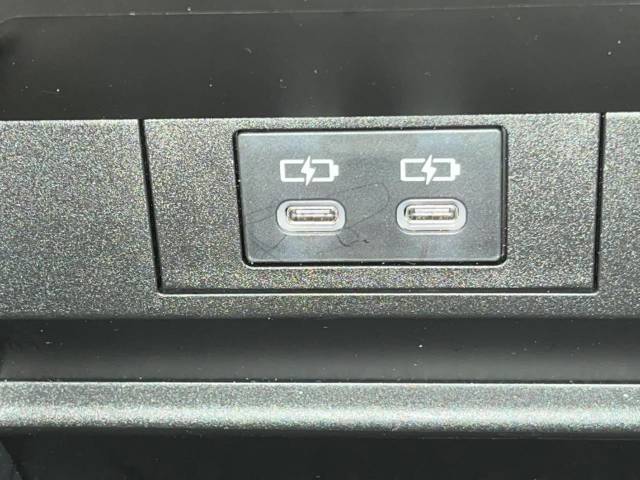 UZ0048020352_51_001.jpg