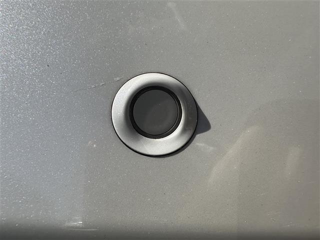 UZ0048047931_49_001.jpg