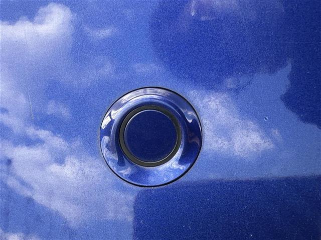 UZ0048265790_37_002.jpg