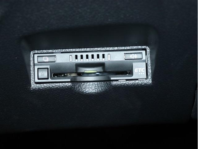 UJ0048344954_18_001.jpg