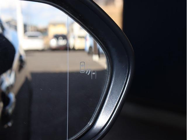 UJ0048344954_19_001.jpg