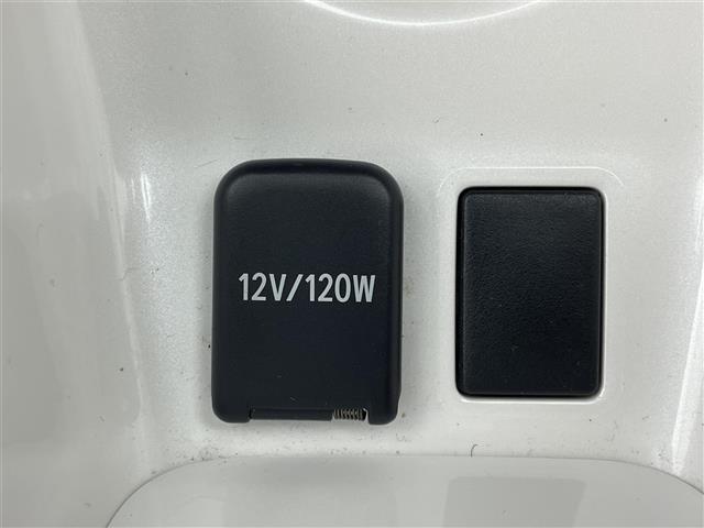 UZ0048330369_37_002.jpg