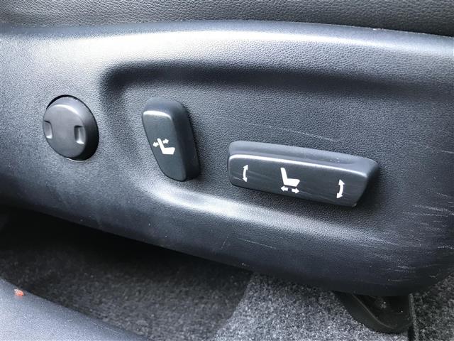 UZ0048187241_10_001.jpg