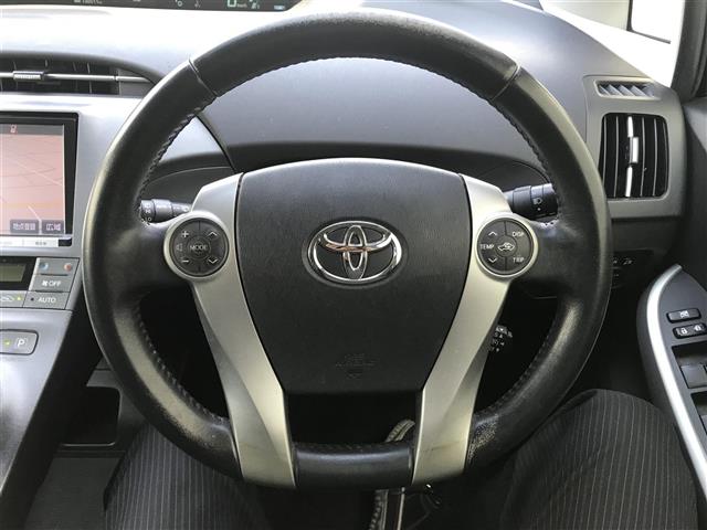 UZ0048187241_16_001.jpg
