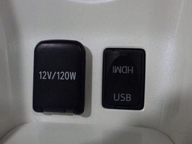 UZ0048252157_10_001.jpg