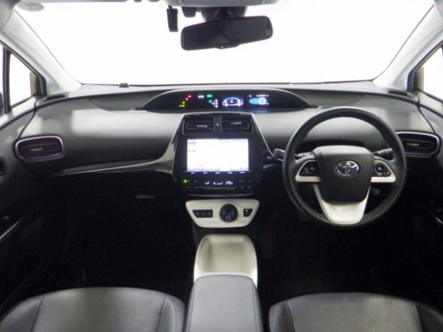 UZ0048252157_8_001.jpg