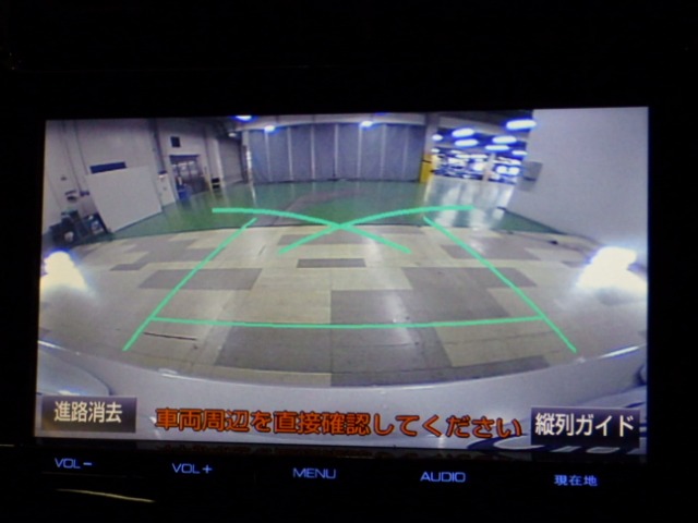 UZ0048252157_9_001.jpg