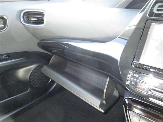 U00048011696_37_001.jpg