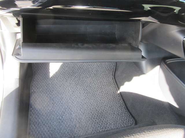 U00047489674_48_001.jpg