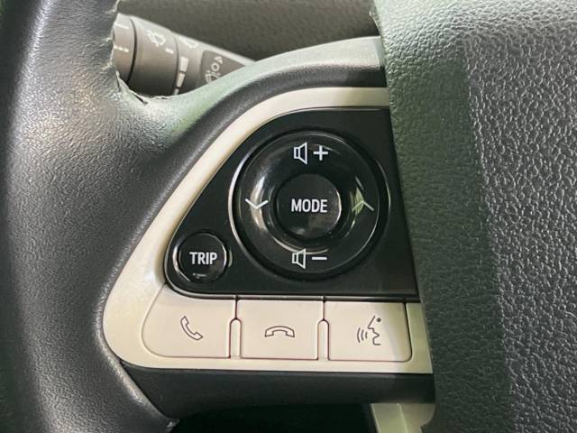UZ0048473932_32_001.jpg