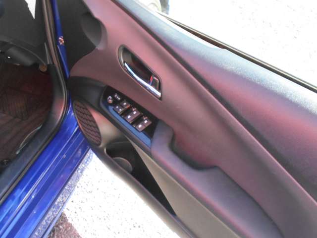 U00047922903_56_001.jpg