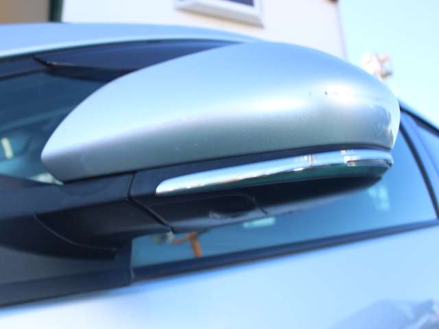 UZ0047218706_36_003.jpg