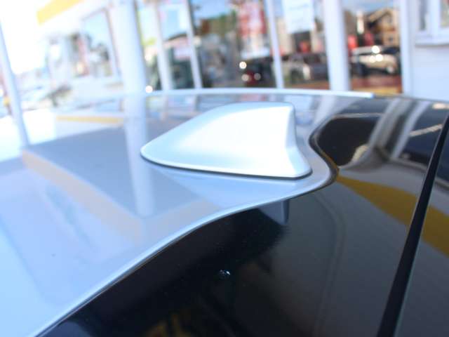 UZ0047218706_37_003.jpg