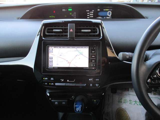 U00048172511_10_001.jpg