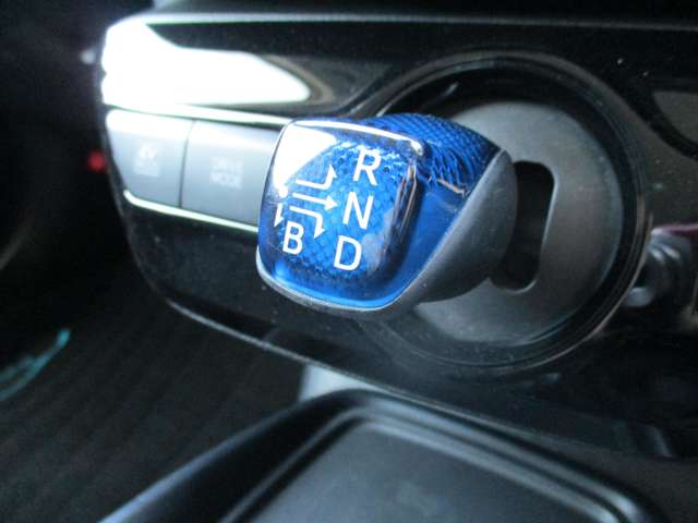 U00048172511_15_001.jpg
