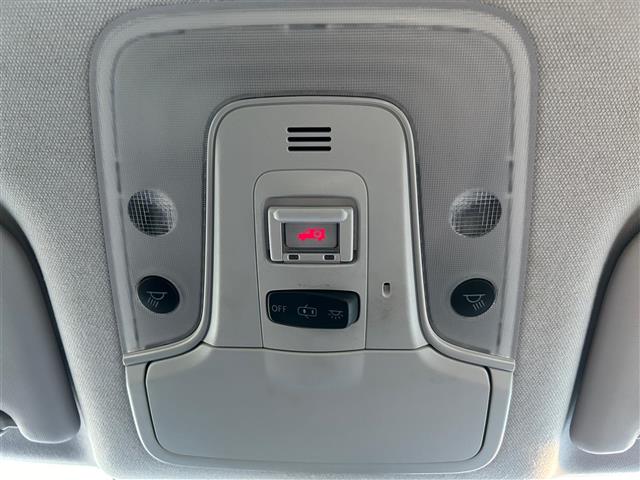 UZ0048391705_50_003.jpg