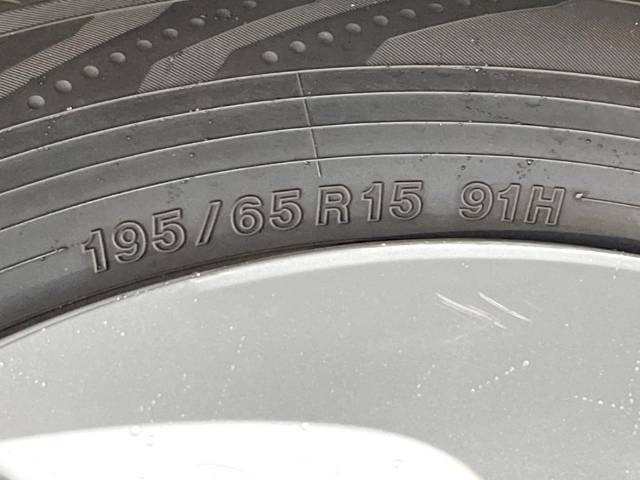UZ0048485374_33_001.jpg