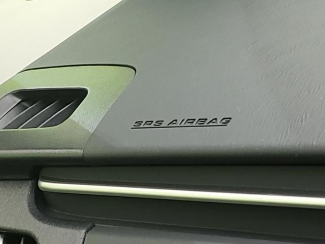 UZ0048440087_51_001.jpg