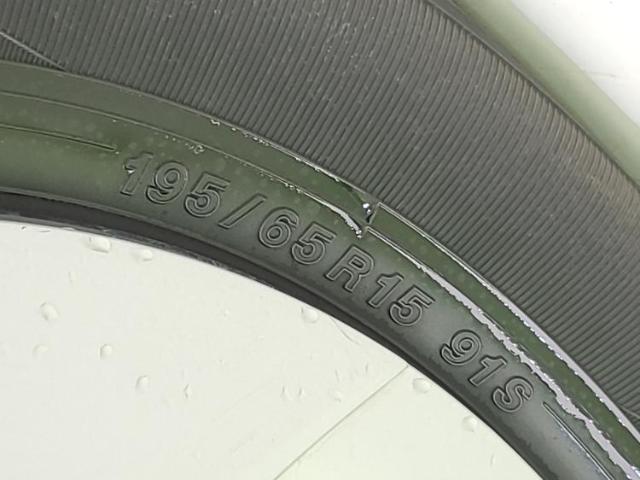 UZ0048440087_62_001.jpg