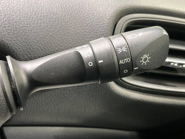 UZ0047364579_51_001.jpg